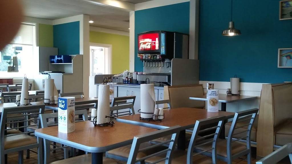 Captain Ds | restaurant | 13016 US-301, Dade City, FL 33525, USA | 3525671755 OR +1 352-567-1755