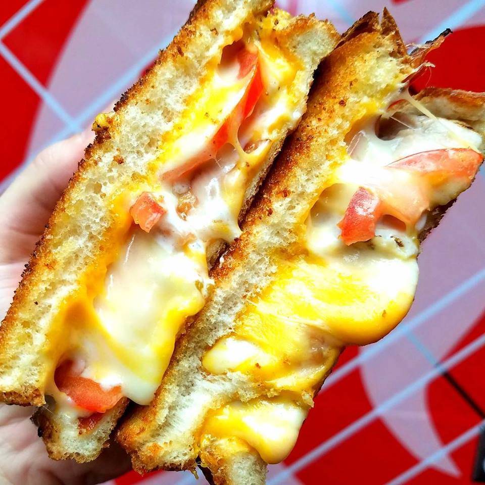 Planet Grilled Cheese | restaurant | 153 Westshore Plaza suite F3, Tampa, FL 33609, USA | 8139928098 OR +1 813-992-8098