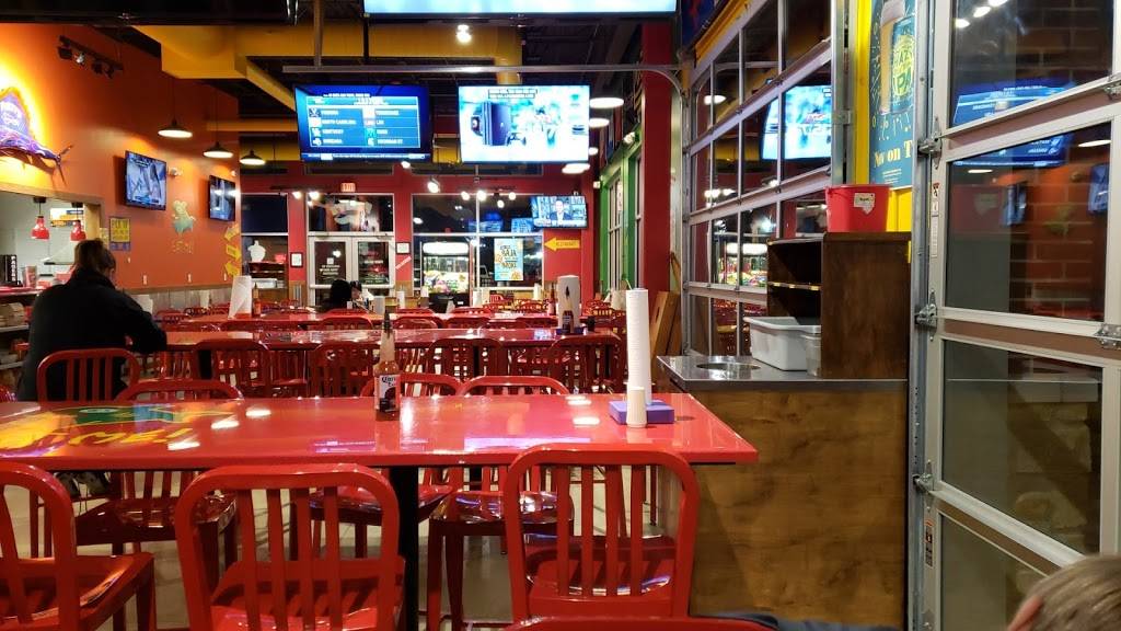 Fuzzys Taco Shop | restaurant | 921 Blairs Ferry Rd NE #150, Cedar Rapids, IA 52402, USA | 3193931180 OR +1 319-393-1180