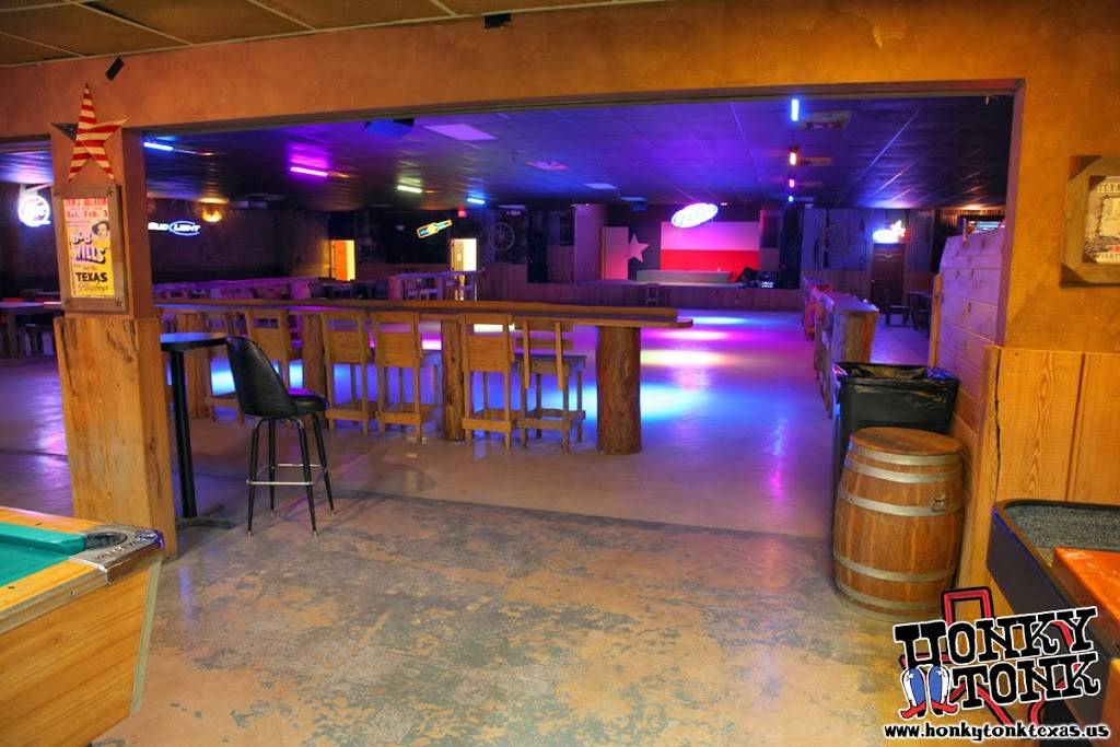 Honky Tonk Texas | restaurant | 2389 Hwy 96 N, Silsbee, TX 77656, USA | 4093861995 OR +1 409-386-1995