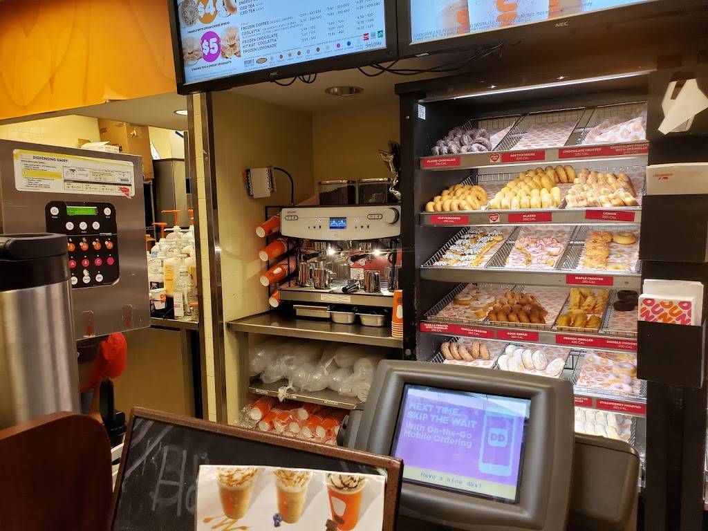 Dunkin | bakery | 201 US Highway 27 North, Avon Park, FL 33825, USA | 8636572465 OR +1 863-657-2465