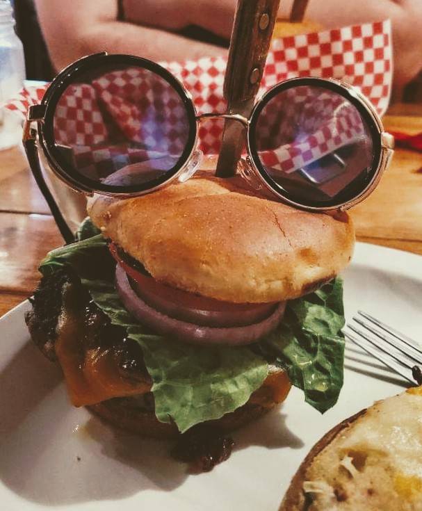 Dotzy’s | Restaurant and Saloon | restaurant | 240 Center St, Elgin, IA 52141, USA | 5635186061 OR +1 563-518-6061