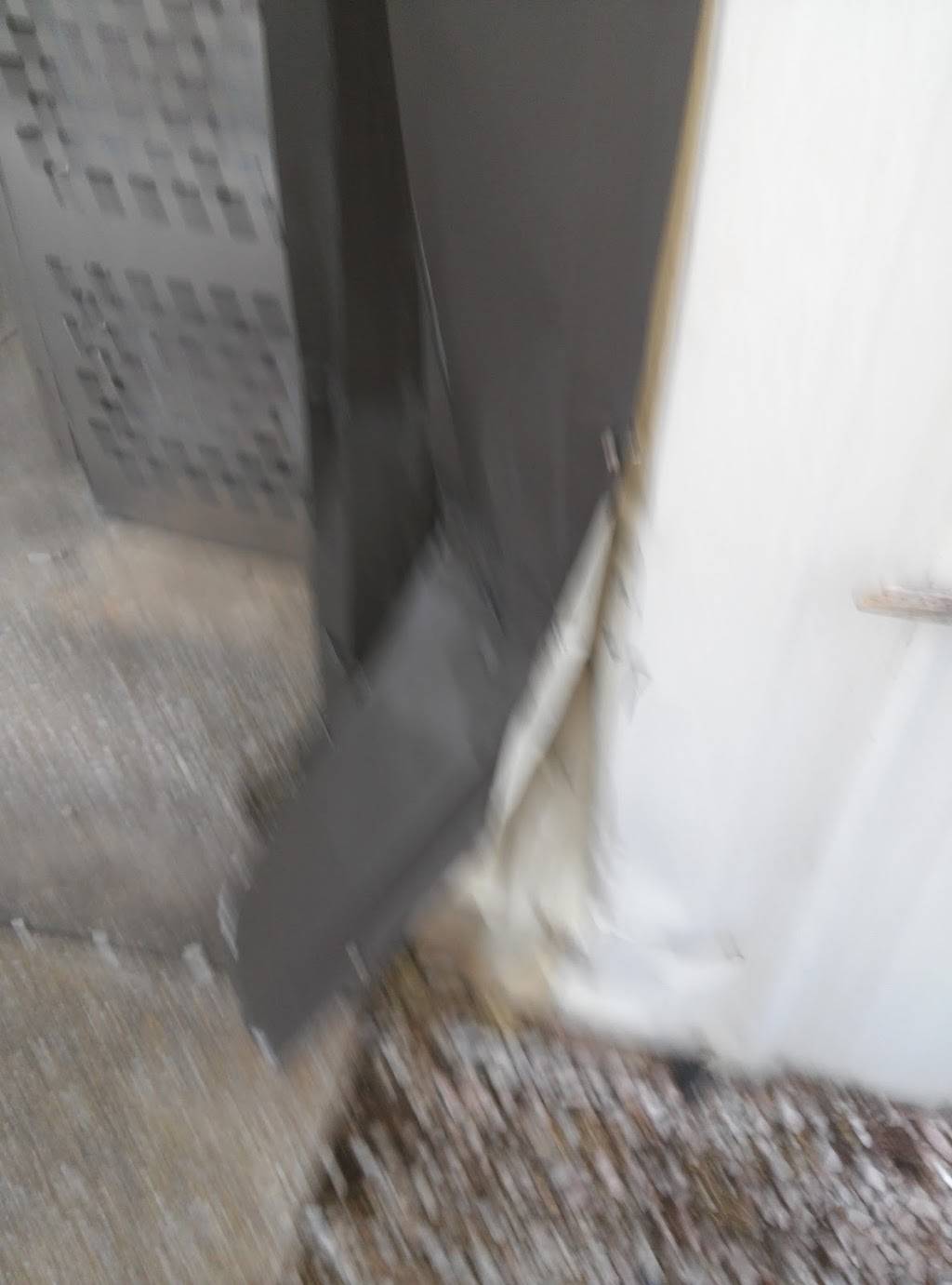 Oakland Cafe & Minimart | cafe | 5420 Co Rd 15, Florence, AL 35633, USA | 2567681211 OR +1 256-768-1211