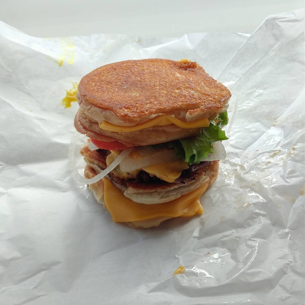 The Burgers Priest | restaurant | 129 Lakeshore Rd E, Mississauga, ON L5G 1E5, Canada | 9059907300 OR +1 905-990-7300