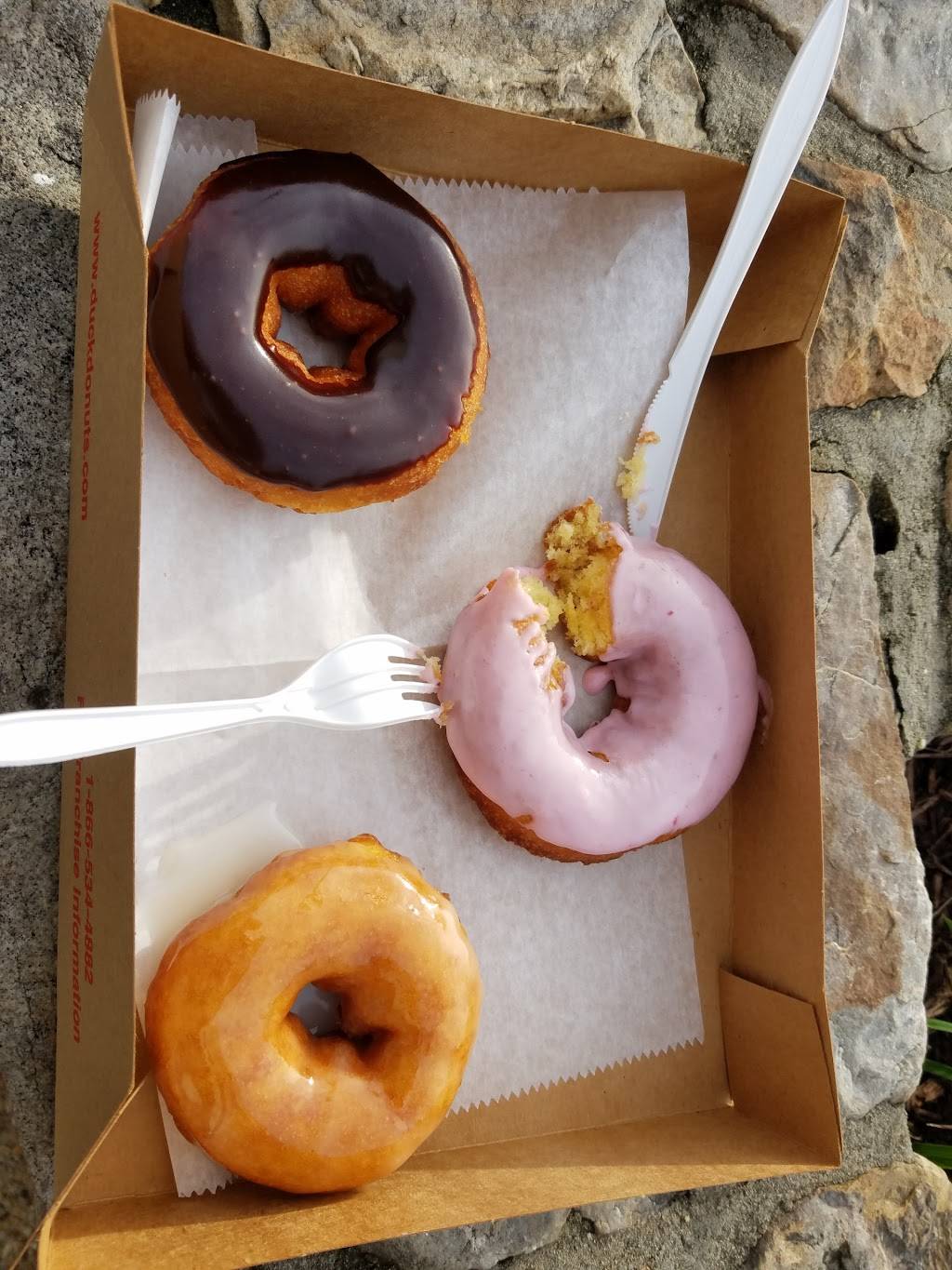 Duck Donuts | cafe | 10286 Bristow Center Dr, Bristow, VA 20136, USA | 5715354492 OR +1 571-535-4492