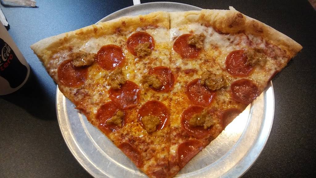 Ruffranos Hells Kitchen Pizza Colorado Springs | meal delivery | 1670 E Cheyenne Mountain Blvd E, Colorado Springs, CO 80906, USA | 7195764355 OR +1 719-576-4355