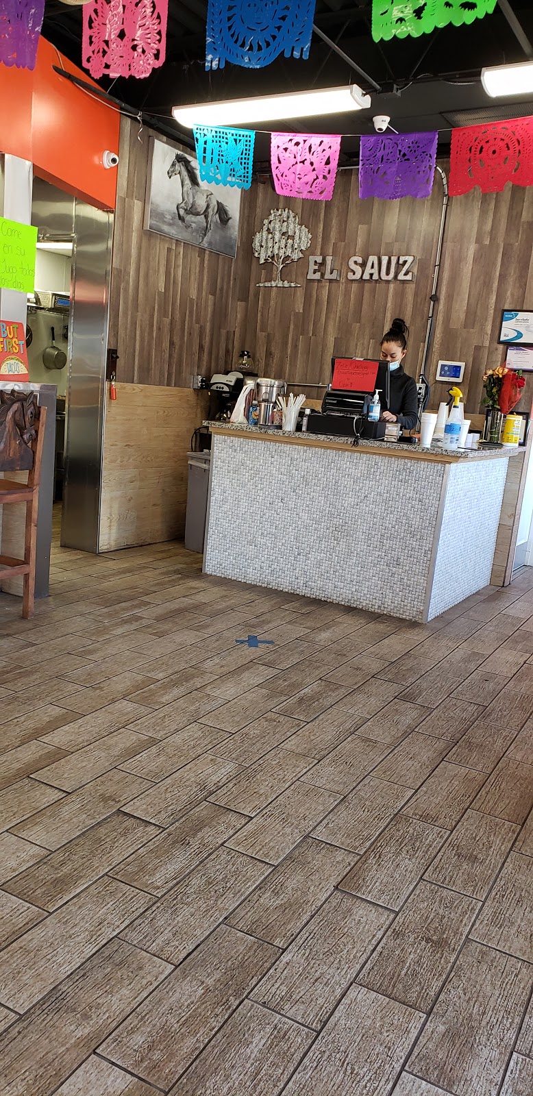 El Sauz Taqueria | restaurant | 2000 W 51st St, Chicago, IL 60609, USA | 7734248431 OR +1 773-424-8431