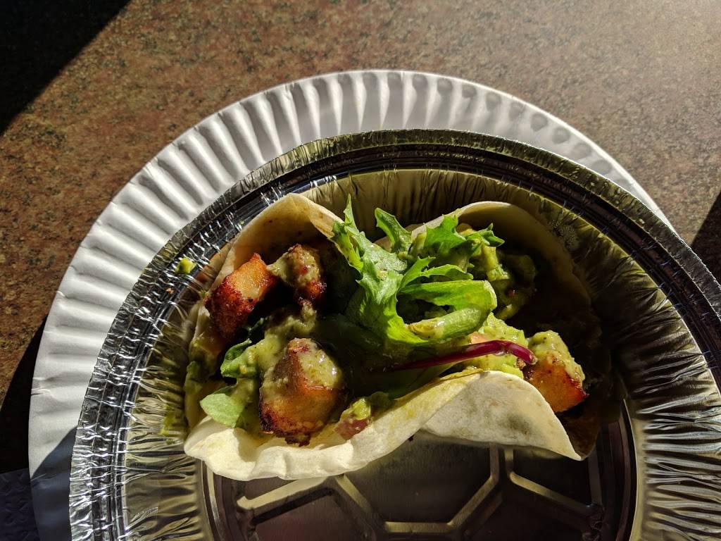 Avocados | restaurant | 955 Montauk Hwy, Bayport, NY 11705, USA | 6314196333 OR +1 631-419-6333