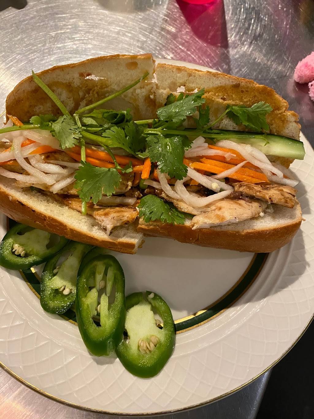 Basil Authentic Vietnamese Cuisine | restaurant | 909 SE Everett Mall Way, Everett, WA 98208, USA | 4253748082 OR +1 425-374-8082