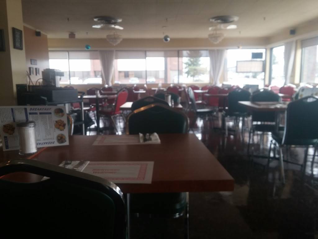 Restaurant le Beaujolais | restaurant | 1231 Montée de Liesse, Saint-Laurent, QC H4S 1P3, Canada | 5143337772 OR +1 514-333-7772