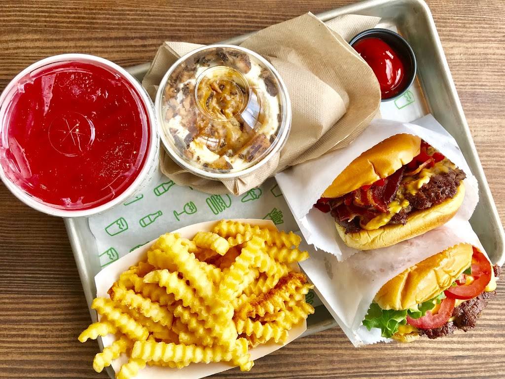 Shake Shack | restaurant | 2995 Larimer St, Denver, CO 80205, USA | 7205438609 OR +1 720-543-8609