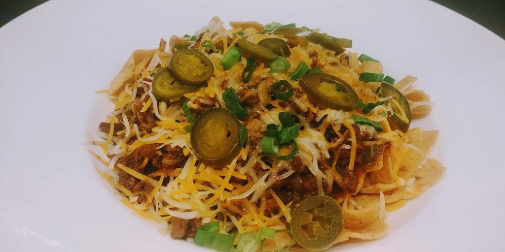 R Bar and Grill | restaurant | 2401 E Lamar Blvd, Arlington, TX 76006, USA | 8176404711 OR +1 817-640-4711