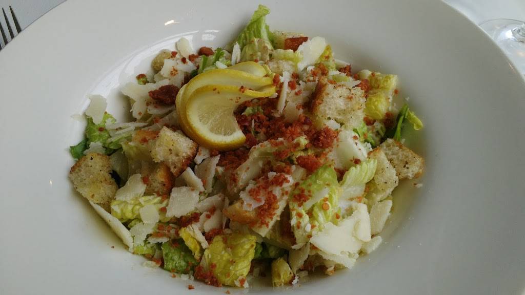 LIV Restaurant | restaurant | 253 Taylor Rd, Niagara-on-the-Lake, ON L0S 1J0, Canada | 9056882550 OR +1 905-688-2550