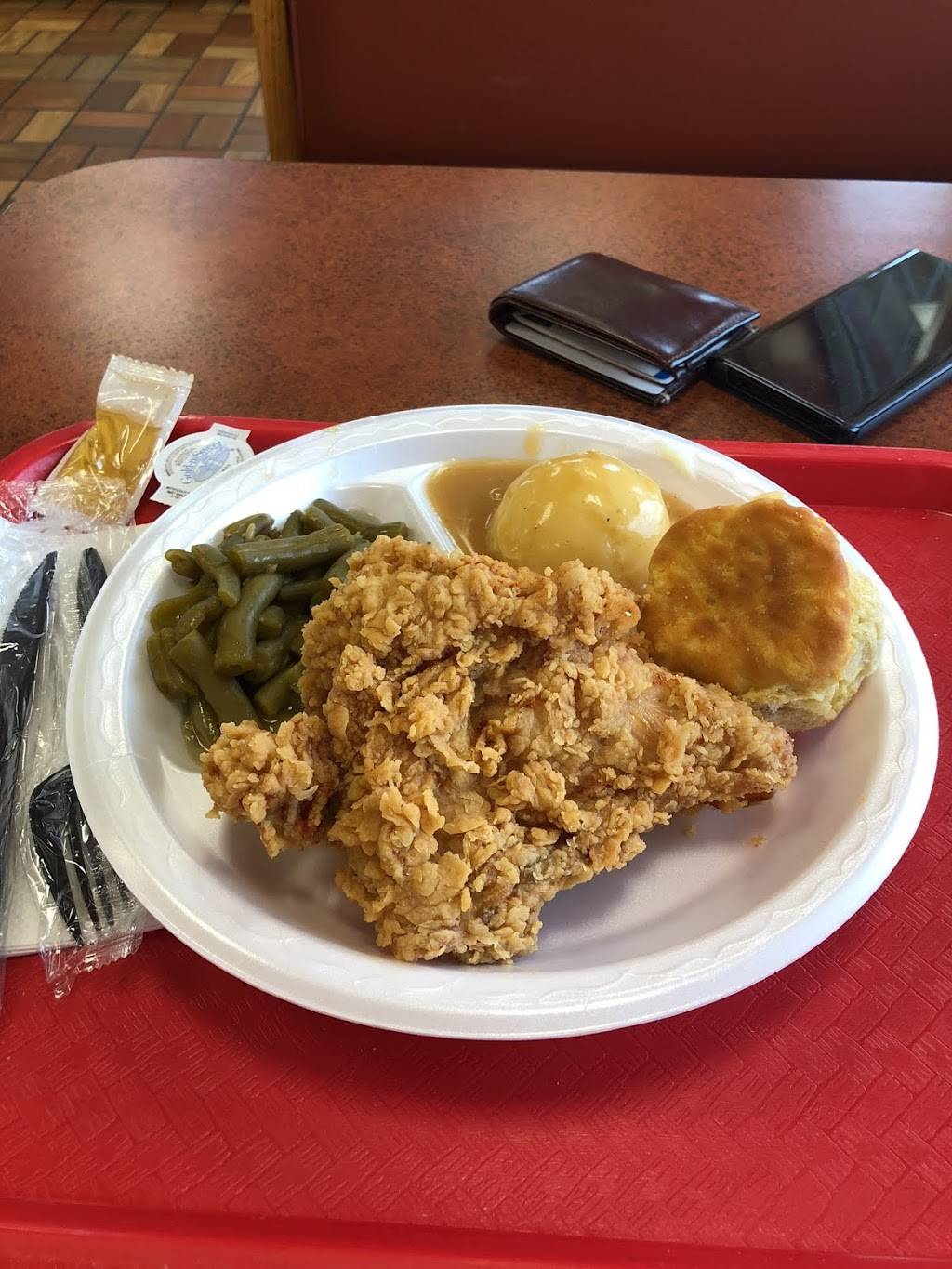 Lees Famous Recipe Chicken | restaurant | 15602 Manchester Rd, Ellisville, MO 63011, USA | 6362271718 OR +1 636-227-1718