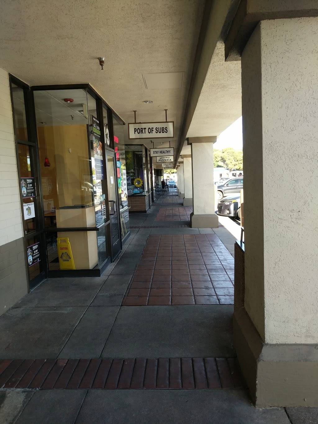 Port of Subs | restaurant | 840 S Rancho Dr #13, Las Vegas, NV 89106, USA | 7028772118 OR +1 702-877-2118