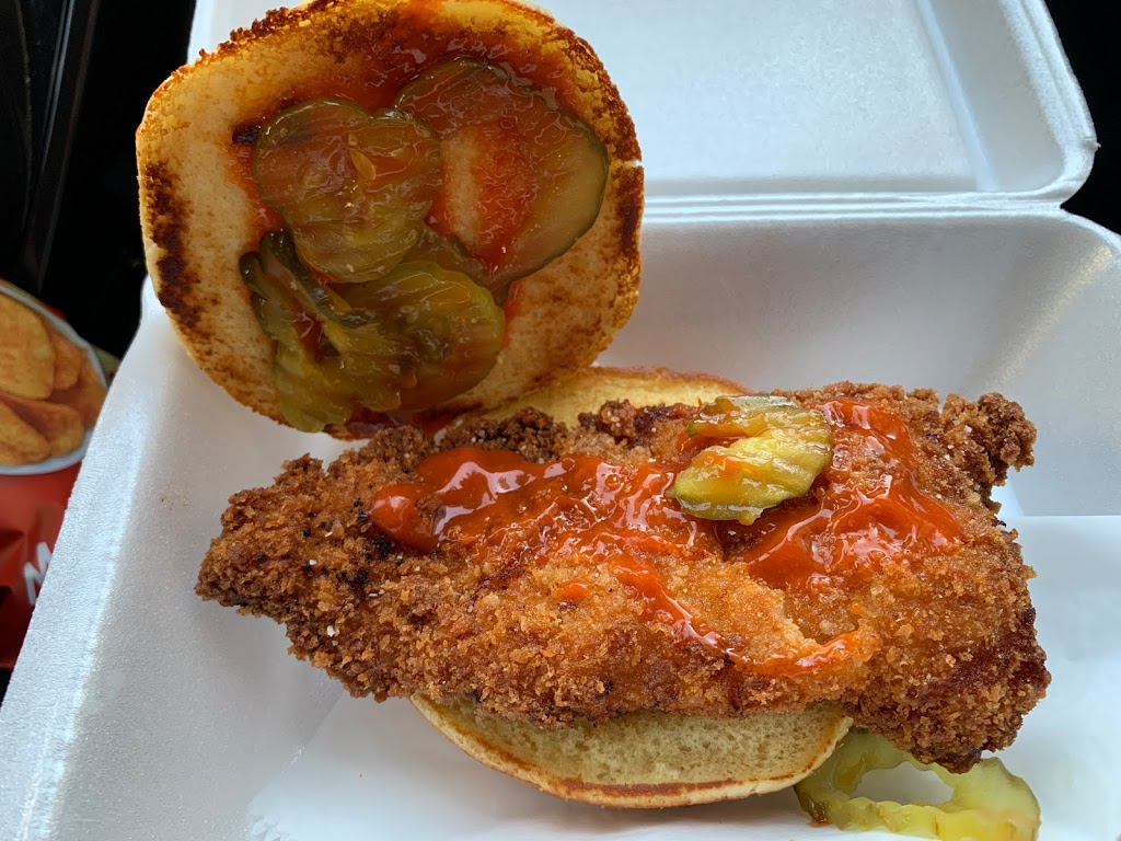 Junior’s Eats | restaurant | 608 Broadway St, Sheboygan Falls, WI 53085, USA | 9202342224 OR +1 920-234-2224