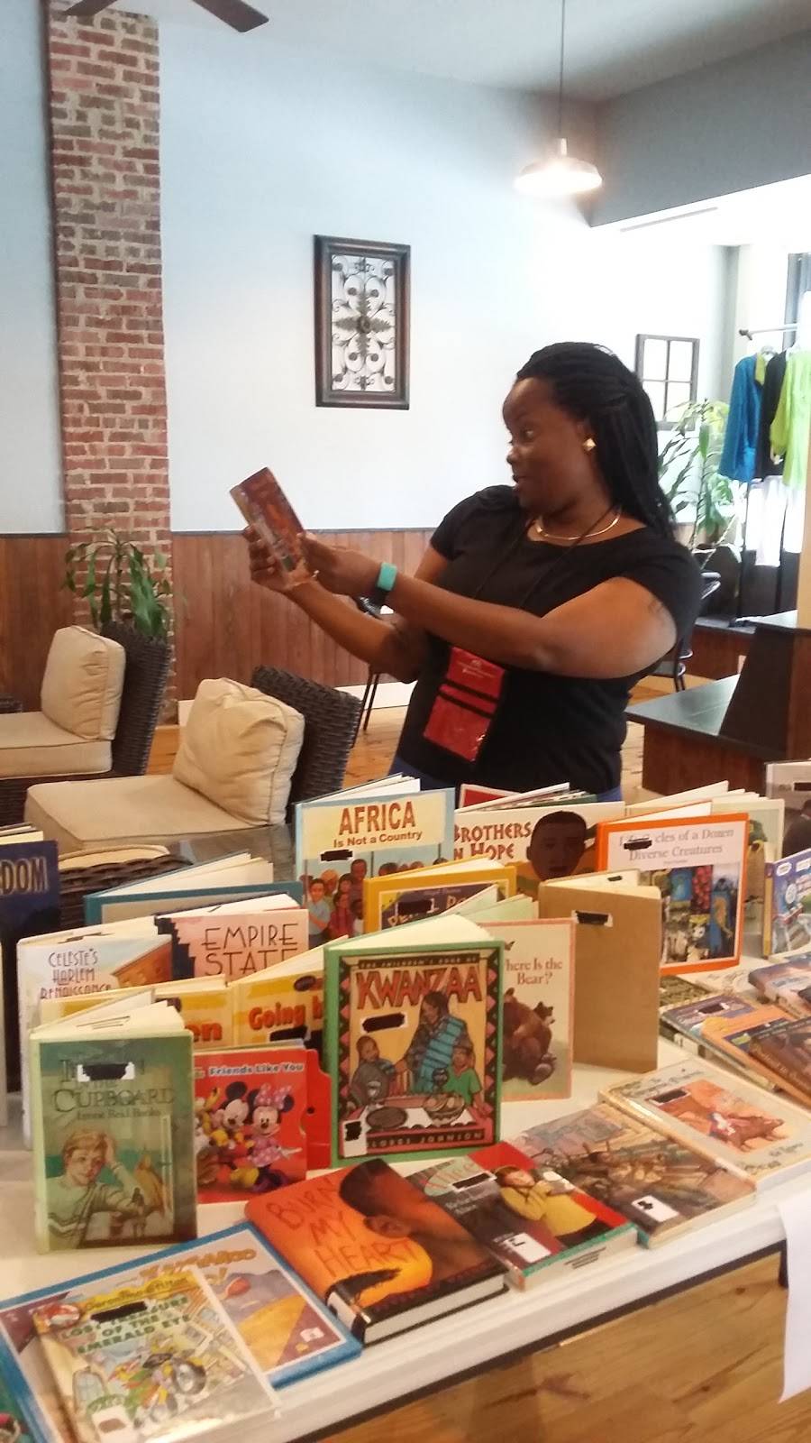 Kings Coffee | restaurant | 117 E Main St, Murfreesboro, NC 27855, USA | 2523967424 OR +1 252-396-7424