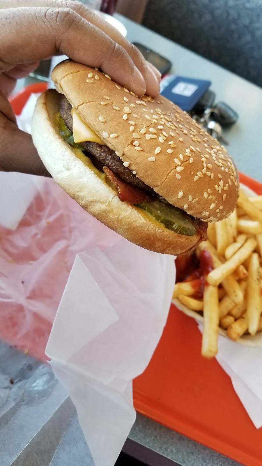 Belle River Charcoal Pit | meal takeaway | 408 Notre Dame St, Belle River, ON N0R 1A0, Canada | 5197282899 OR +1 519-728-2899