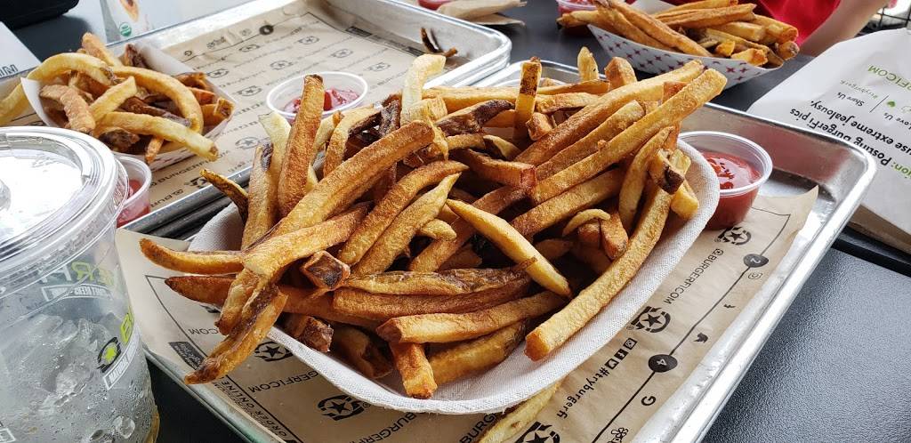 BurgerFi | restaurant | 2844 S Main St, Kennesaw, GA 30144, USA | 7706352800 OR +1 770-635-2800