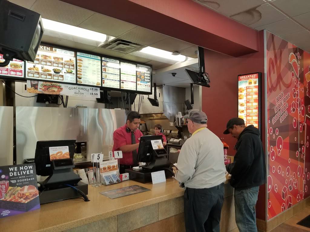 Jack in the Box | restaurant | 238 W Felicita Ave, Escondido, CA 92025, USA | 7607467504 OR +1 760-746-7504