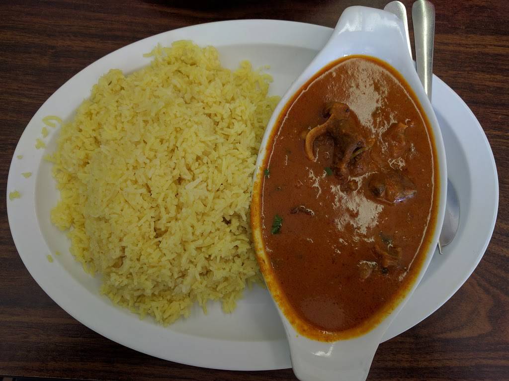 Sweet Chili Indian Restaurant | restaurant | 2180 Wyandotte St W, Windsor, ON N9B 1J9, Canada | 5192537749 OR +1 519-253-7749