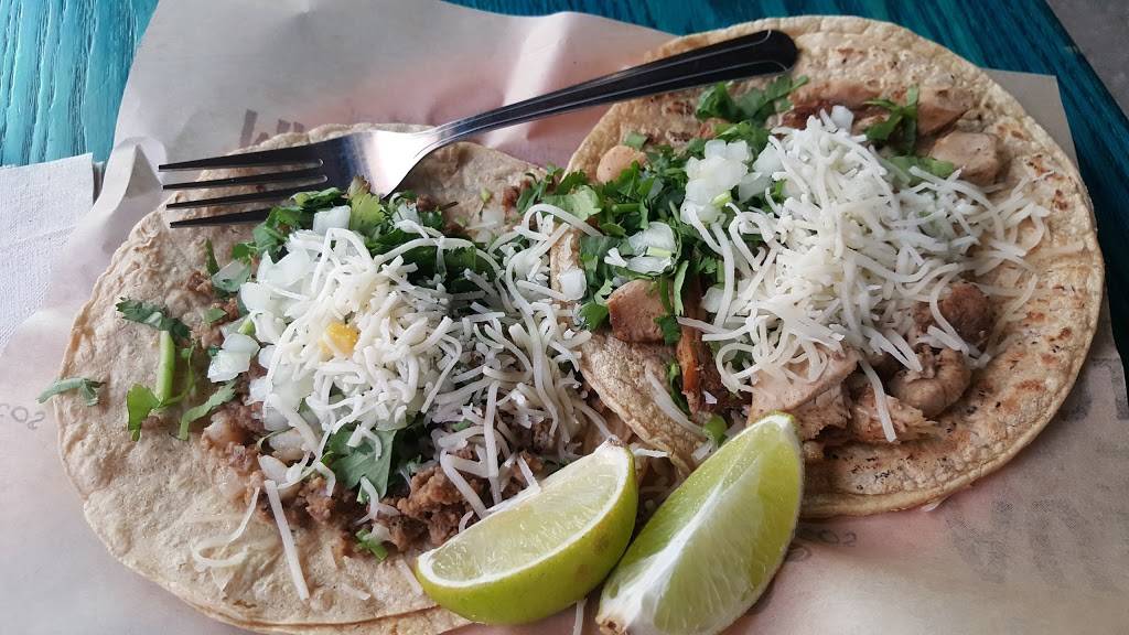Flacos Tacos | restaurant | 1116 20 W Granville Ave, Chicago, IL 60660, USA | 7732628226 OR +1 773-262-8226