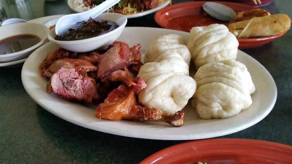 Snappy Dragon | restaurant | 8917 Roosevelt Way NE, Seattle, WA 98115, USA | 2065285575 OR +1 206-528-5575