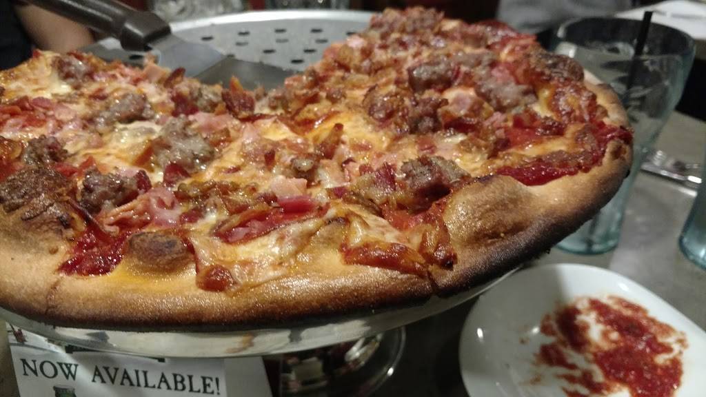 Florentine Ristorante/Sportsbar Grandville | restaurant | 1422, 3245 28th St SW, Grandville, MI 49418, USA | 6165345419 OR +1 616-534-5419