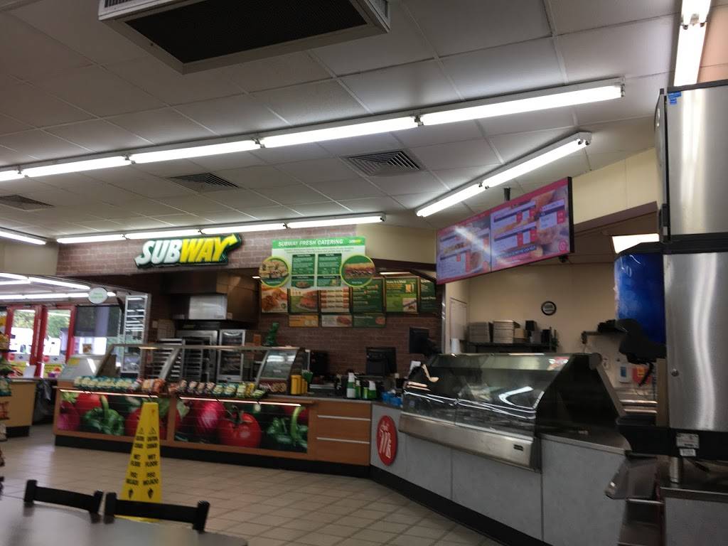 Subway Restaurants | restaurant | 4129 Sportsman Club Rd, Jacksonville, FL 32219, USA | 9047839460 OR +1 904-783-9460