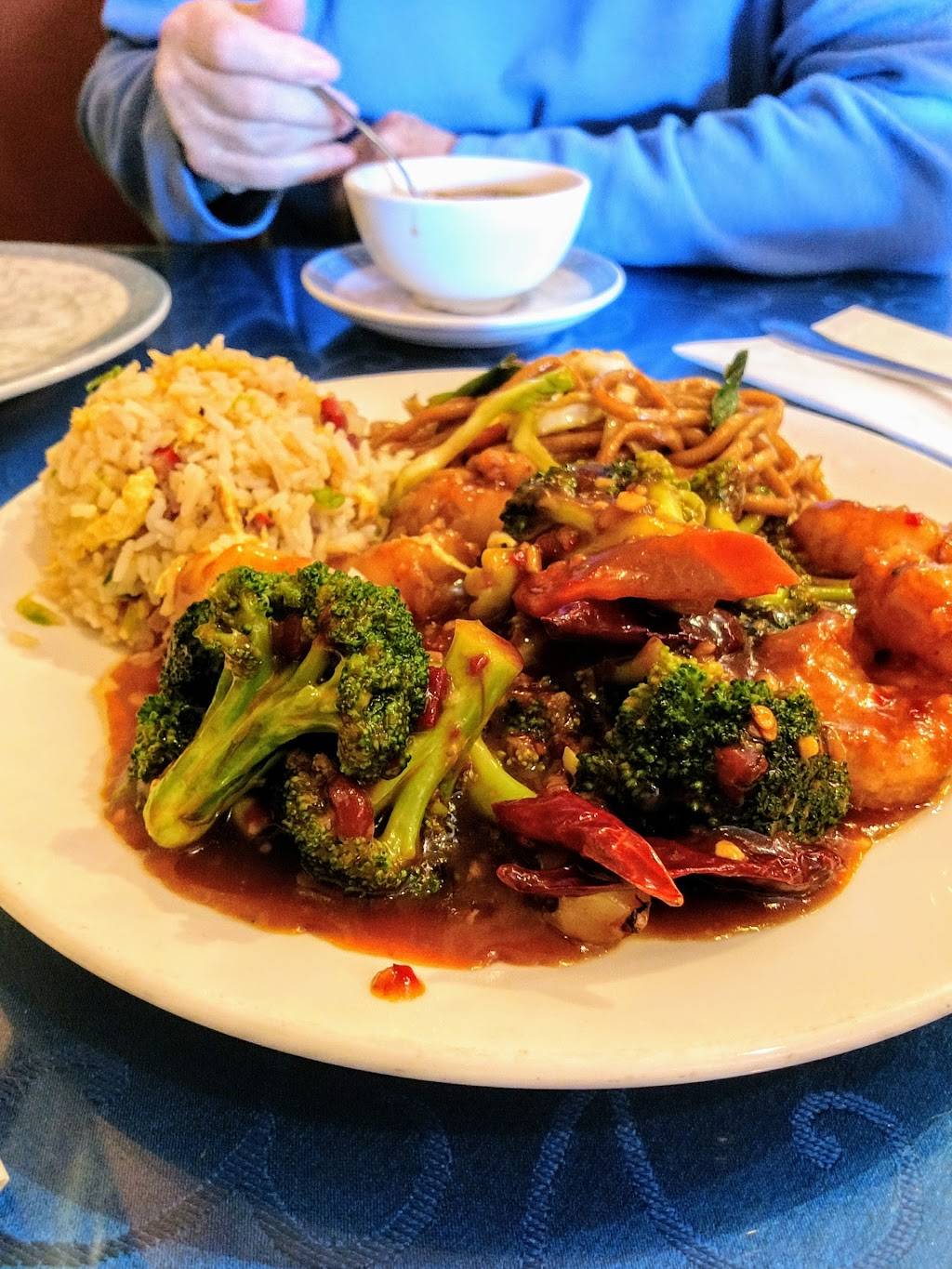 Great Wall Restaurant | restaurant | 13775 Mono Way Ste G, Sonora, CA 95370, USA | 2095330622 OR +1 209-533-0622