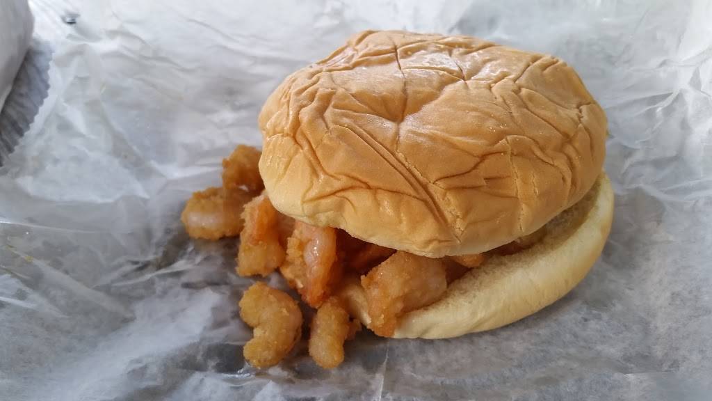 Big Oak Drive-In & Bar-B-Q | restaurant | 1167 Salter Path Rd, Salter Path, NC 28575, USA | 2522472588 OR +1 252-247-2588