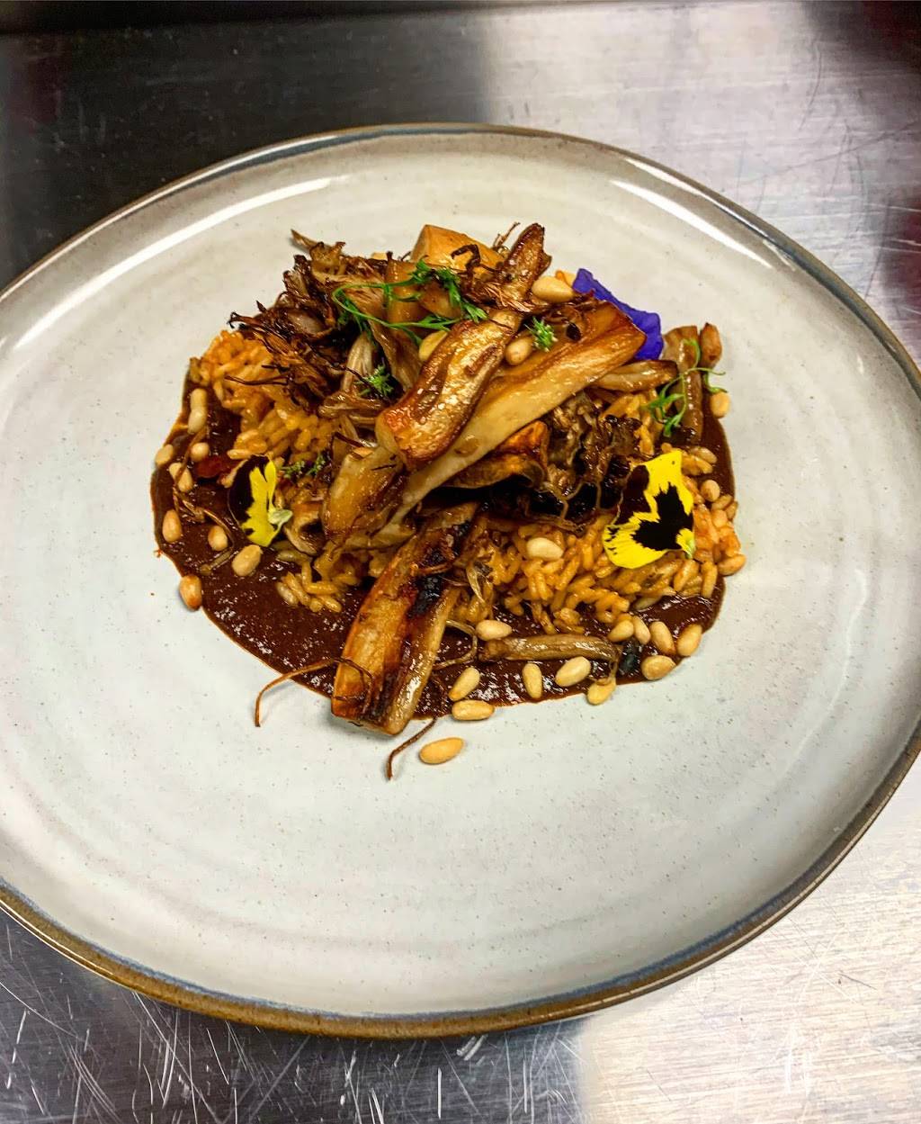 Mezcla Cocina Y Cantina | restaurant | 2 Cherokee Blvd, Chattanooga, TN 37405, USA | 4235416000 OR +1 423-541-6000