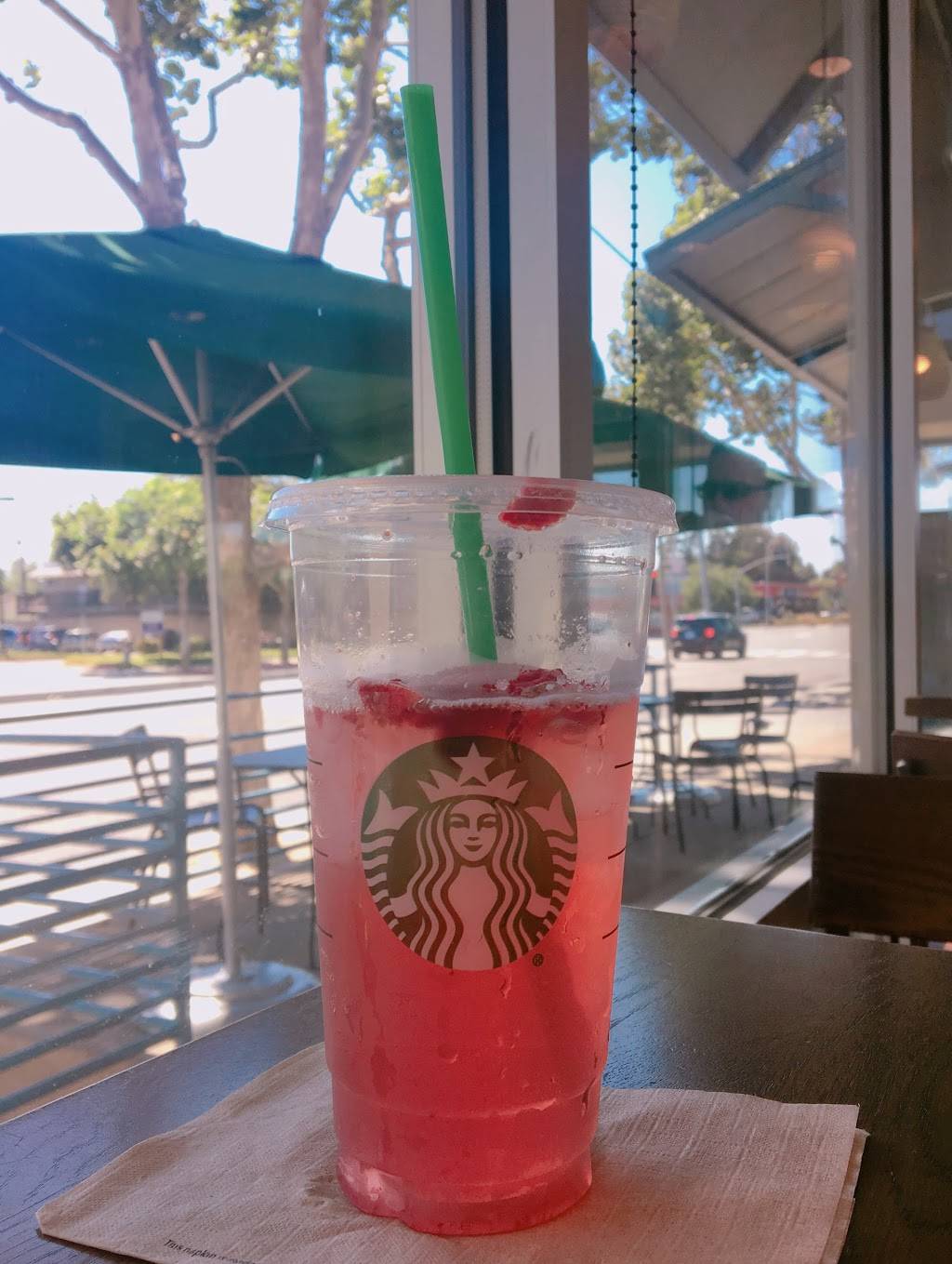 Starbucks | cafe | 13808 E 14th St A, San Leandro, CA 94578, USA | 5106670895 OR +1 510-667-0895