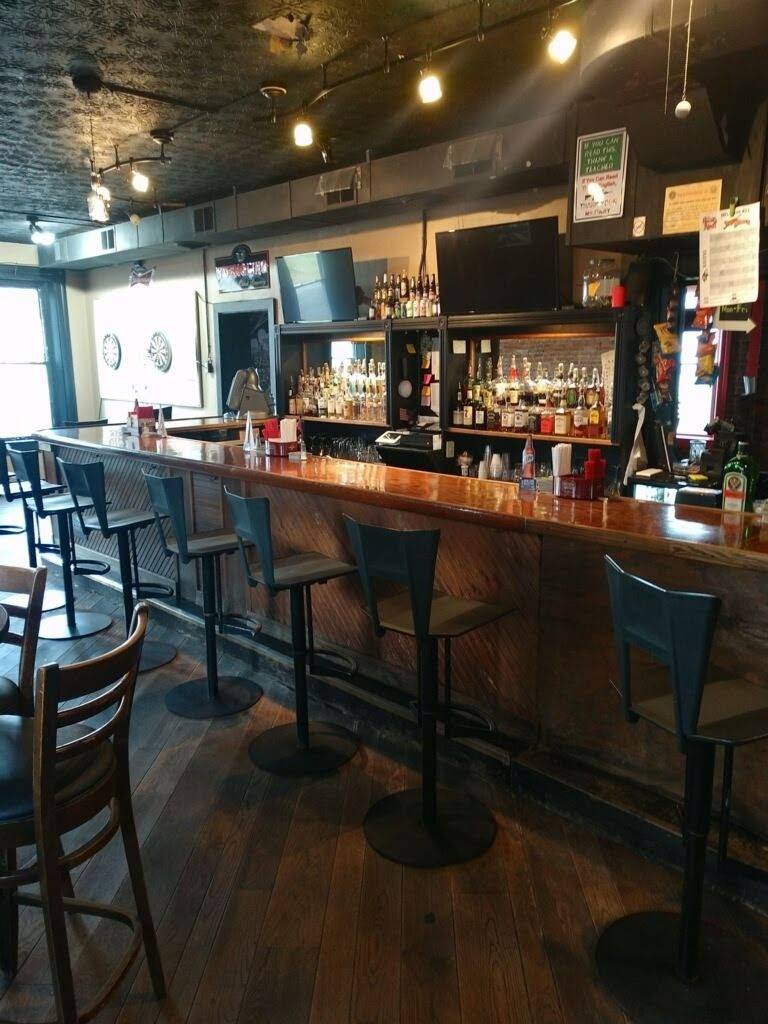 Miamiville Tavern | restaurant | 339 Center St, Miamiville, OH 45147, USA | 5132395188 OR +1 513-239-5188