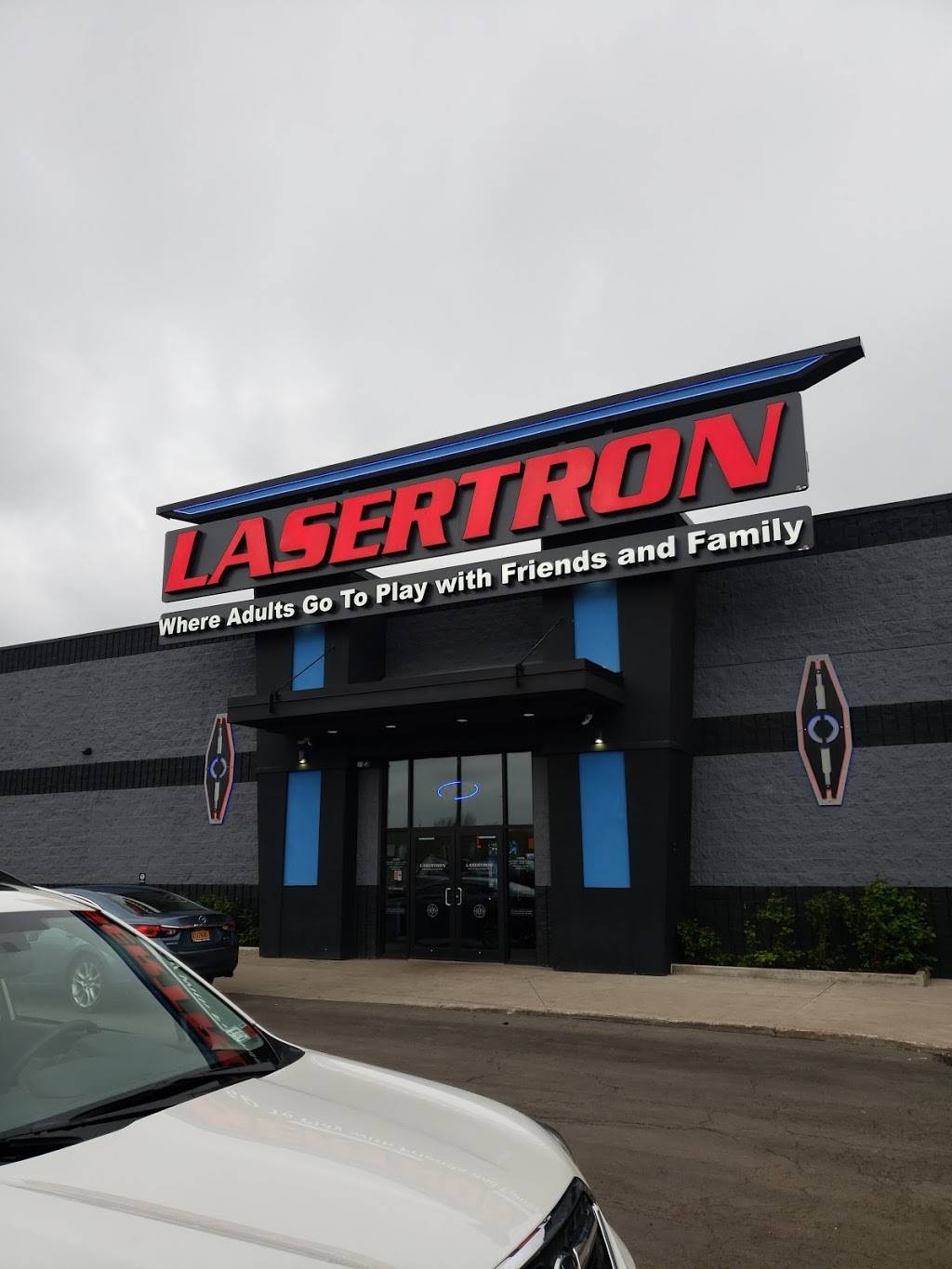 LASERTRON | restaurant | 1175 Marketplace Dr, Rochester, NY 14623, USA | 5853977447 OR +1 585-397-7447