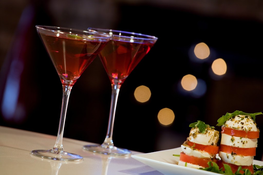 Tailwinds Grille | restaurant | 308 Godfrey Blvd, Bangor, ME 04401, USA | 2079476721 OR +1 207-947-6721