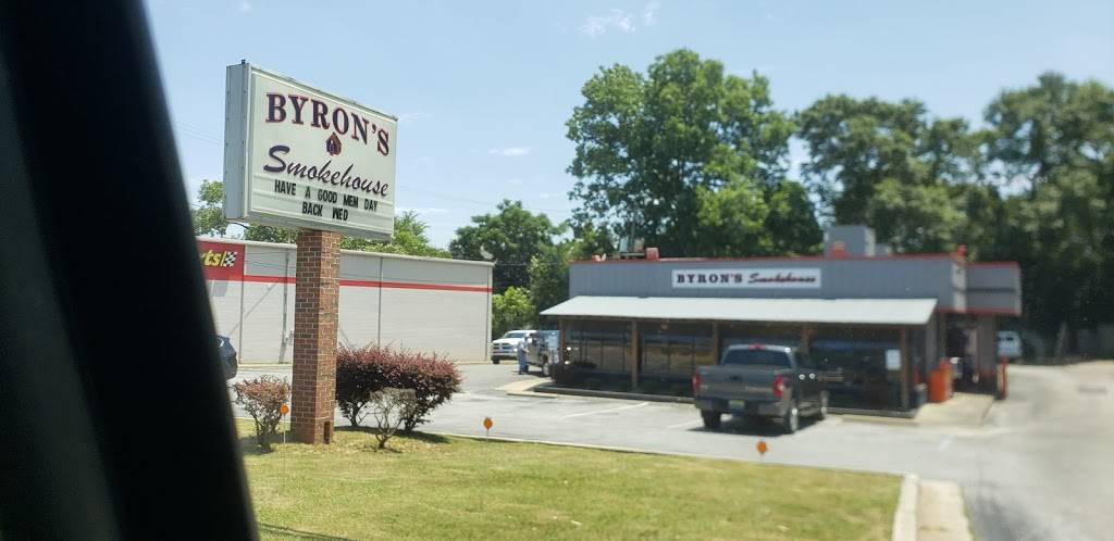 Byrons Smokehouse | restaurant | 436 Opelika Rd, Auburn, AL 36830, USA | 3348879981 OR +1 334-887-9981