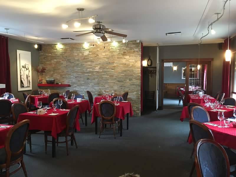 Le Chou de Bruxelles | restaurant | 1461 Rue Galt O, Sherbrooke, QC J1H 2A9, Canada | 8195641848 OR +1 819-564-1848