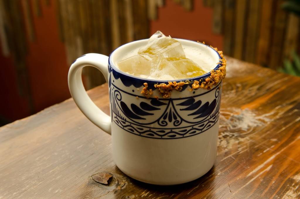 Todos Santos | restaurant | 2456 N California Ave, Chicago, IL 60647, USA | 3128788571 OR +1 312-878-8571