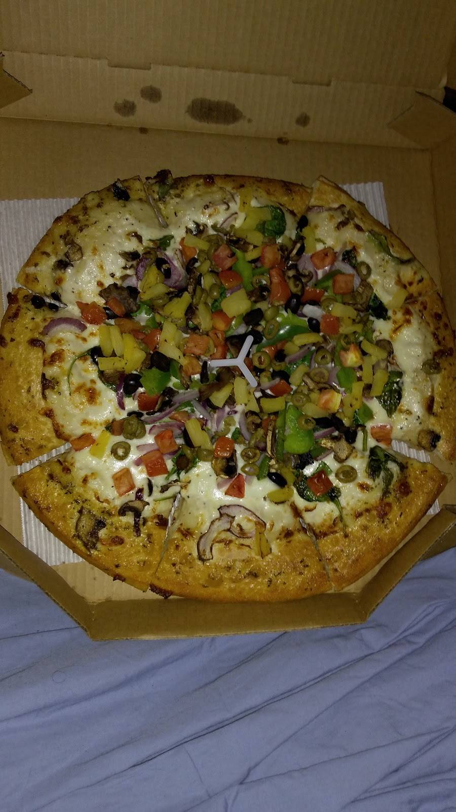 Pizza Hut | meal takeaway | 5122 SE 14th St, Des Moines, IA 50320, USA | 5152853500 OR +1 515-285-3500