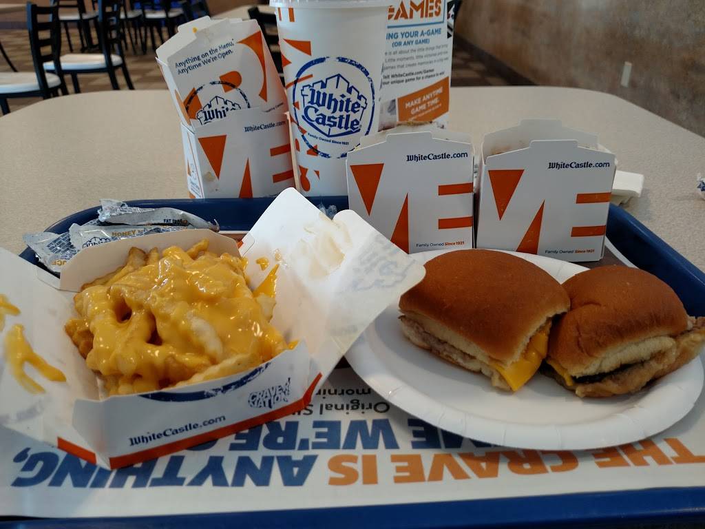 White Castle | restaurant | 3 Eastport Plaza Dr, Collinsville, IL 62234, USA | 6183464328 OR +1 618-346-4328