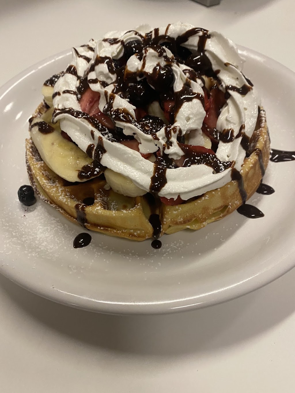 Willis grille | restaurant | 249 E Broad St, Tamaqua, PA 18252, USA | 5708102250 OR +1 570-810-2250