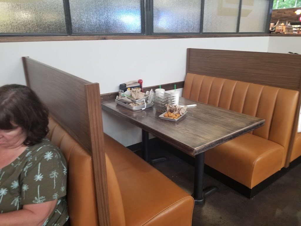 Wahlburgers @ Hy-Vee | restaurant | 2150 E Sunshine St, Springfield, MO 65804, USA | 4174446860 OR +1 417-444-6860