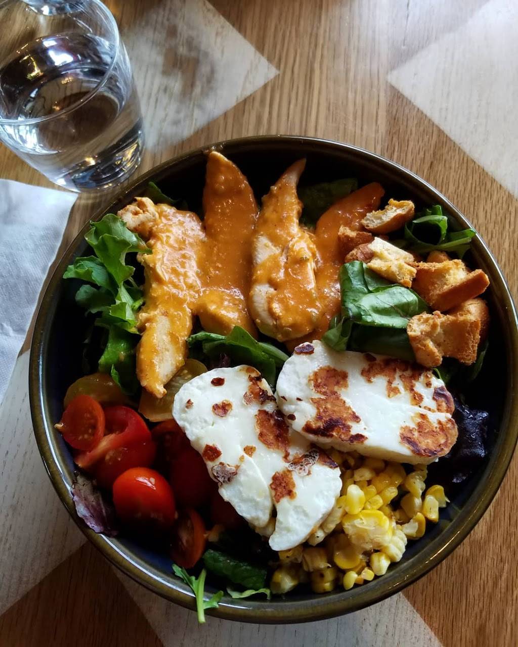 Nandos Peri-Peri | restaurant | 12120 Sunset Hills Rd, Reston, VA 20190, USA | 5716655806 OR +1 571-665-5806