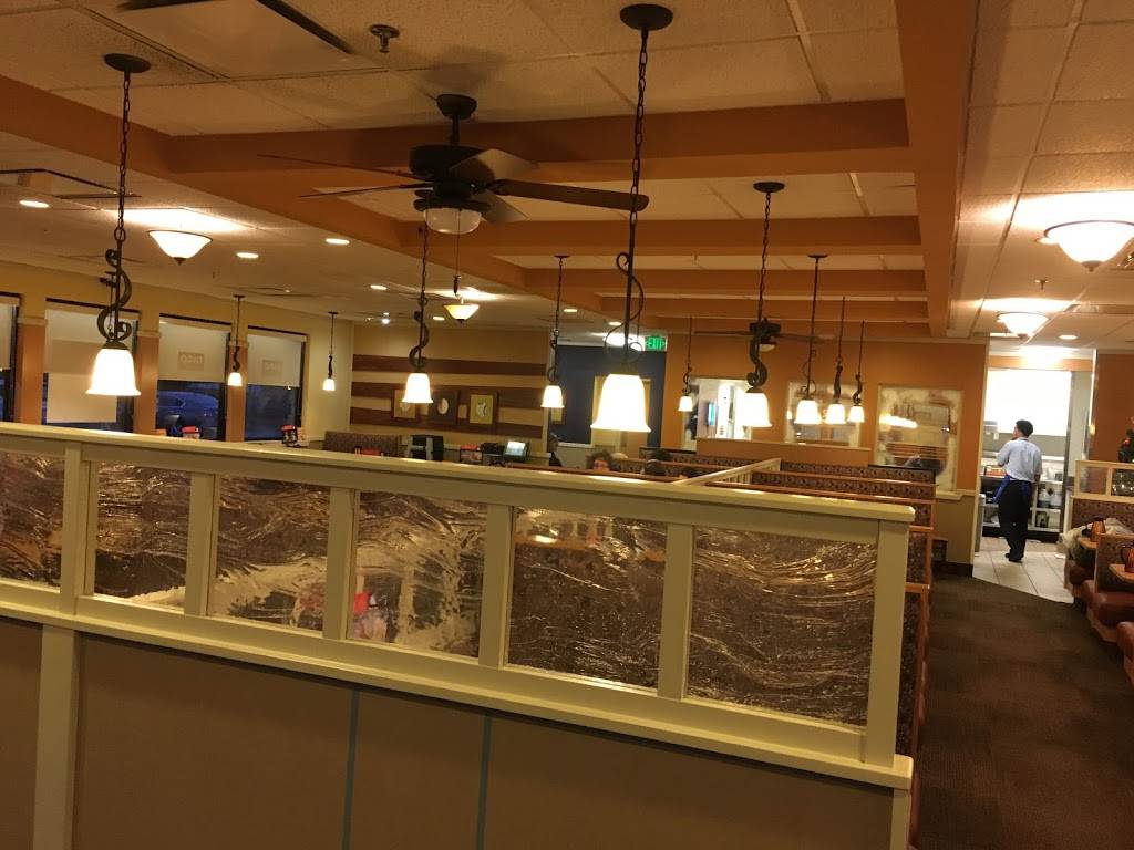 IHOP | bakery | 355 S Illinois Ave, Oak Ridge, TN 37830, USA | 8652205450 OR +1 865-220-5450