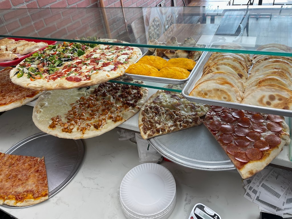 Junction Pizza & Pasta | restaurant | 34-60 Junction Blvd, Queens, NY 11372, USA | 7184409300 OR +1 718-440-9300