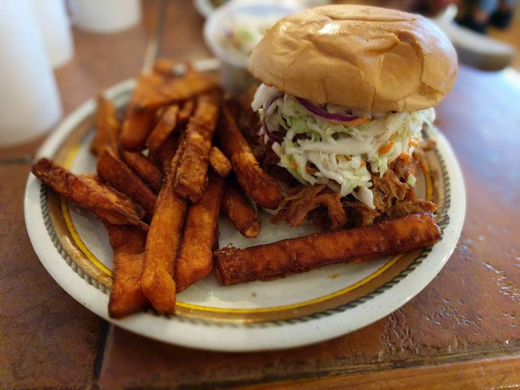 Big Wood BBQ and Grill | restaurant | 314 72nd Trace, Live Oak, FL 32064, USA | 3863627427 OR +1 386-362-7427