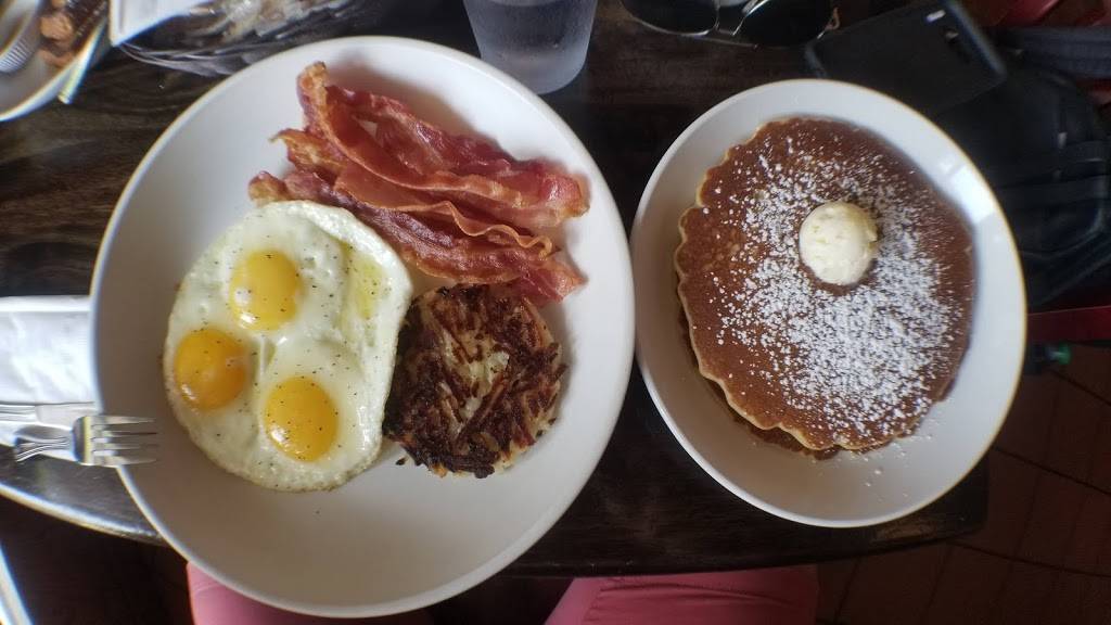 Glenns Diner | restaurant | 1820 W Montrose Ave, Chicago, IL 60613, USA | 7735061720 OR +1 773-506-1720