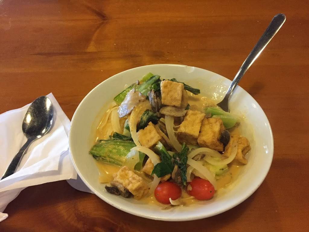 Curry in the Box - University Ave | restaurant | 3519 University Ave, Madison, WI 53705, USA | 6082381900 OR +1 608-238-1900