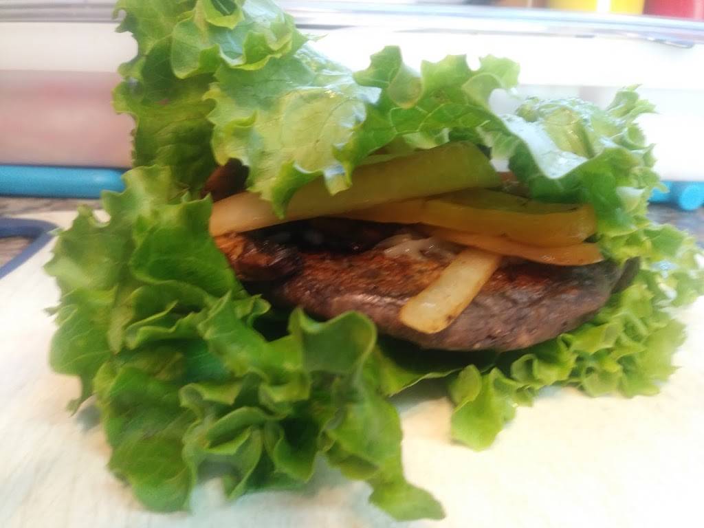 Flippin Mikes | restaurant | 235 Dundas St, Woodstock, ON N4S 1A8, Canada | 5194216897 OR +1 519-421-6897